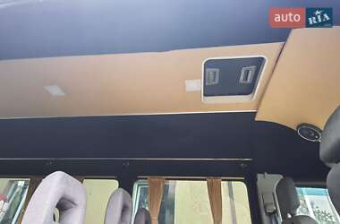 Грузопассажирский фургон Volkswagen LT 2002 в 