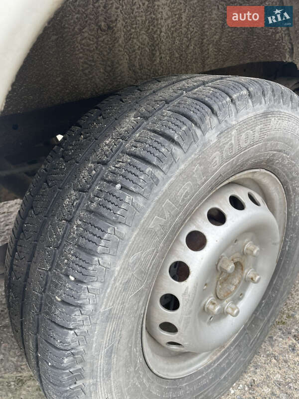 Вантажний фургон Volkswagen LT 2004 в Львові фото 6 Вантажний фургон Volkswagen LT 2004 в Львові