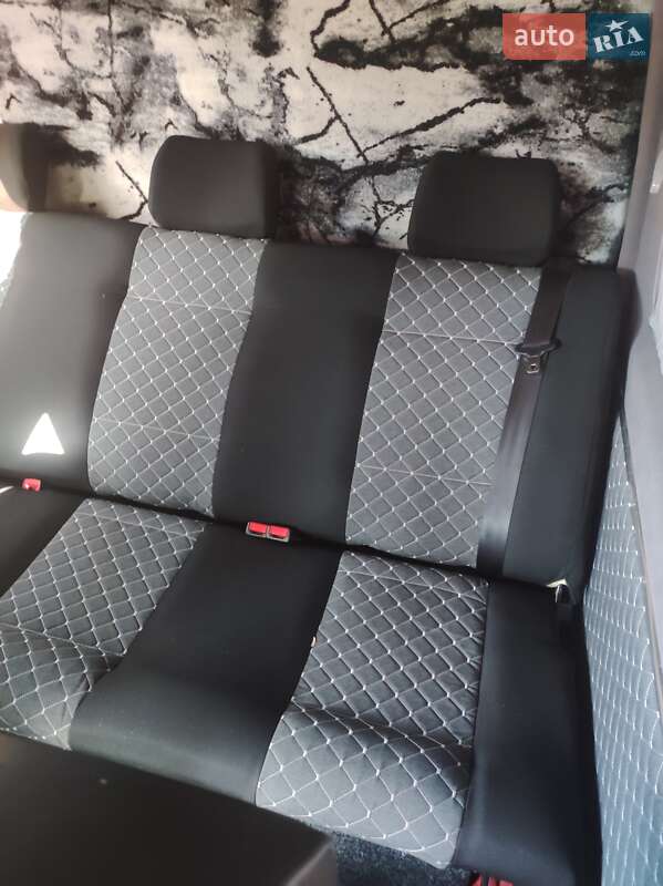 Другие автобусы Volkswagen LT 2004 в Богуславе