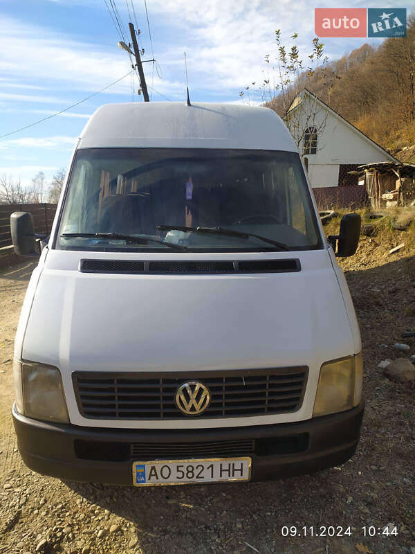 Микроавтобус Volkswagen LT 2000 в Ужгороде