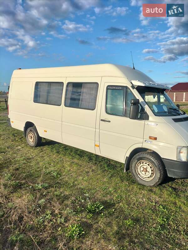 Вантажопасажирський фургон Volkswagen LT 2005 в Костопілі