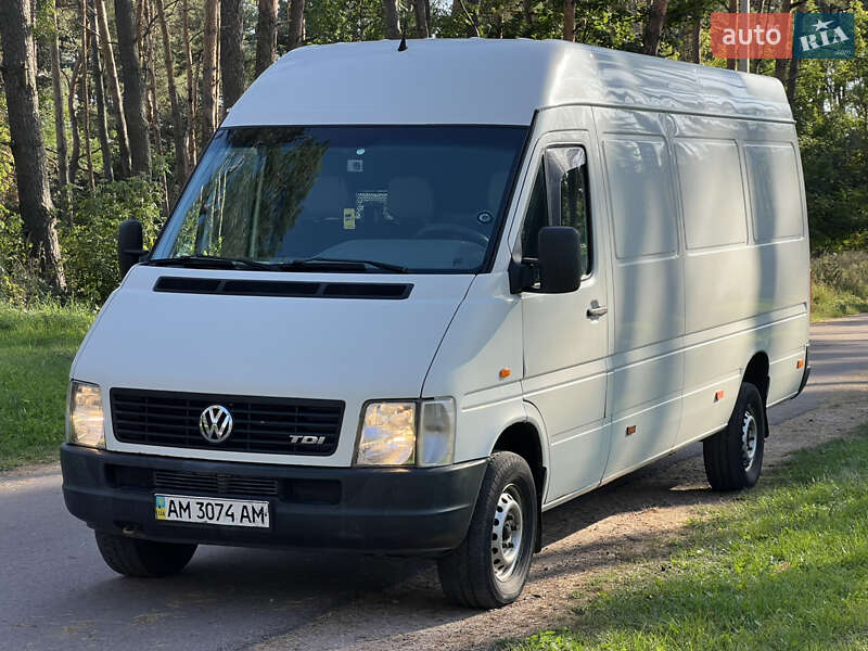 Грузовой фургон Volkswagen LT 2004 в 