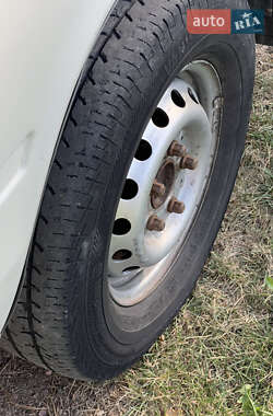 Грузовой фургон Volkswagen LT 2004 в 