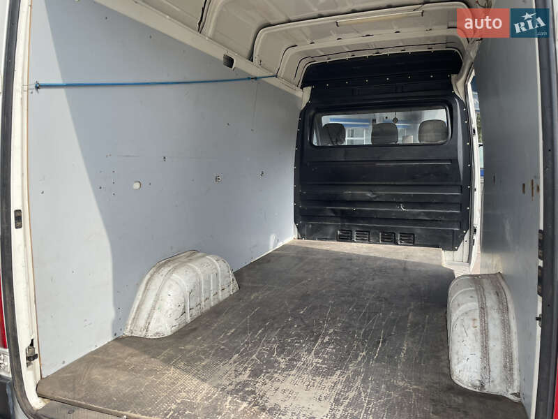 Вантажний фургон Volkswagen LT 2006 в Конотопі