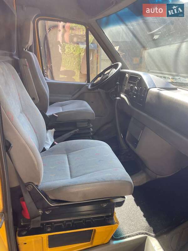 Вантажний фургон Volkswagen LT 2006 в Харкові