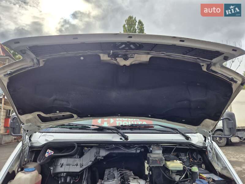 Вантажний фургон Volkswagen LT 1999 в Києві