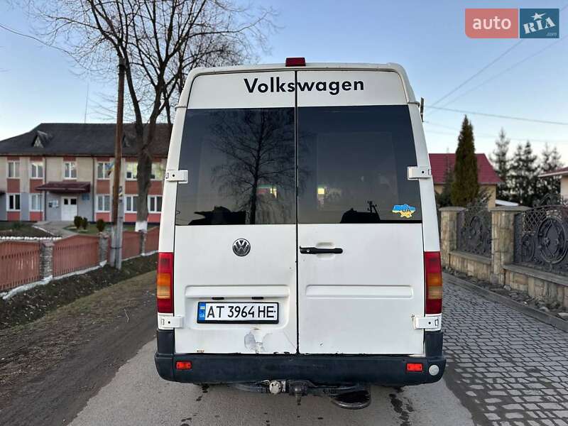 Грузопассажирский фургон Volkswagen LT 2001 в Надворной