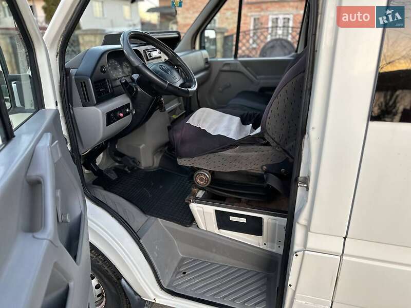 Грузопассажирский фургон Volkswagen LT 2001 в Надворной