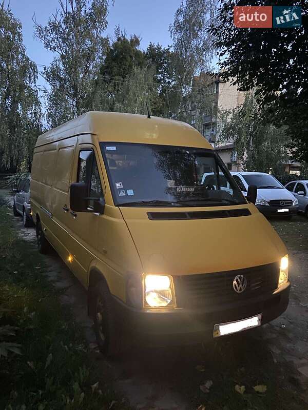 Грузовой фургон Volkswagen LT 2002 в Черновцах