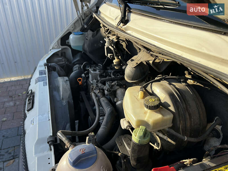 Грузовой фургон Volkswagen LT 2005 в Коломые