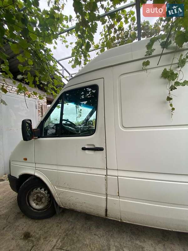 Микроавтобус Volkswagen LT 2004 в Киеве
