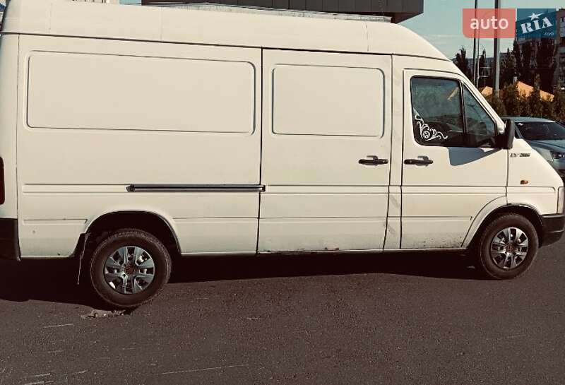 Вантажний фургон Volkswagen LT 2002 в Львові фото 2 Вантажний фургон Volkswagen LT 2002 в Львові