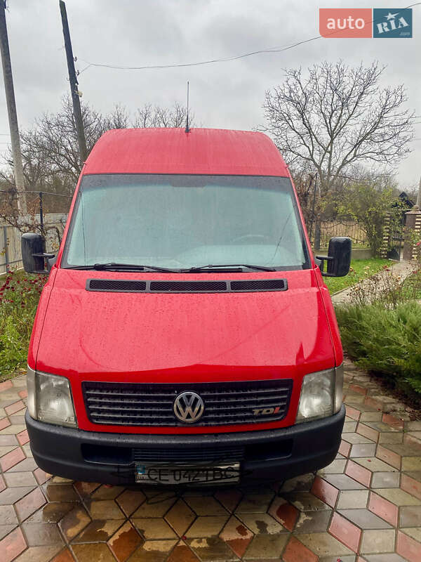 Вантажний фургон Volkswagen LT 2005 в Чернівцях