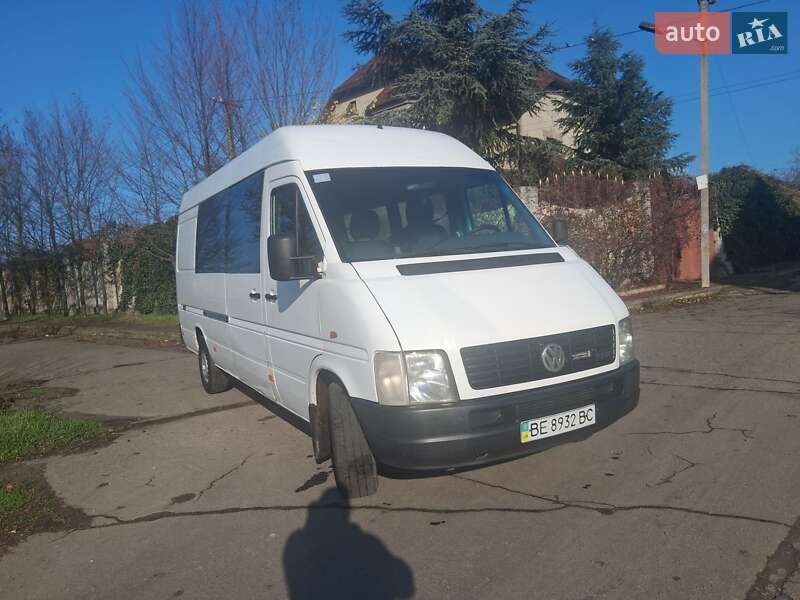 Грузопассажирский фургон Volkswagen LT 2006 в Николаеве
