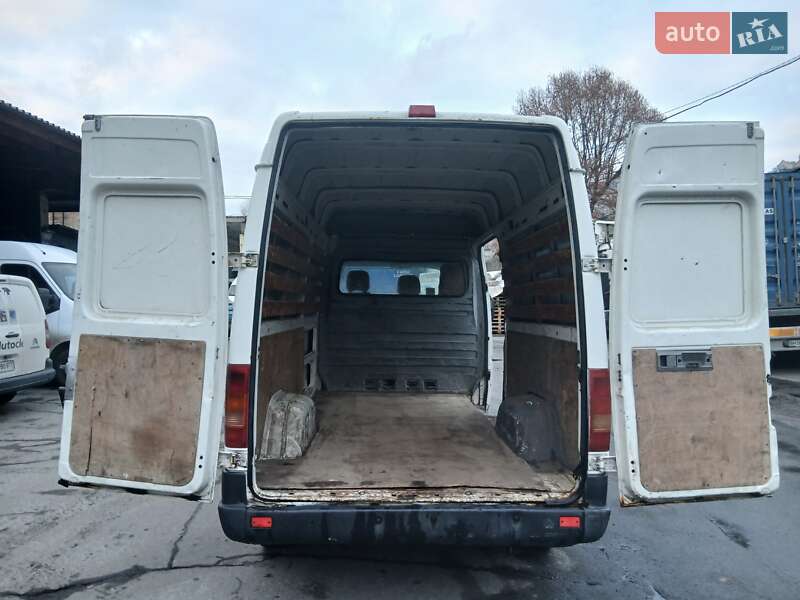 Грузовой фургон Volkswagen LT 2003 в Киеве