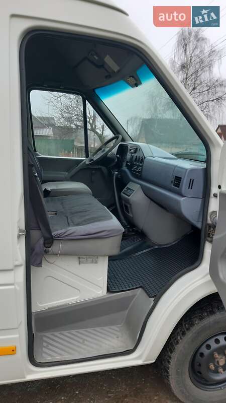 Грузовой фургон Volkswagen LT 2006 в Харькове