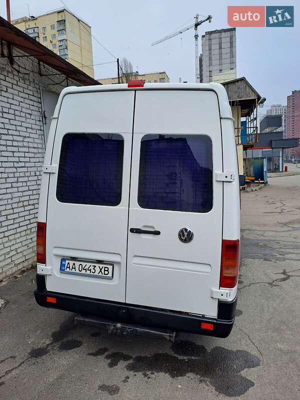 Приміський автобус Volkswagen LT 2004 в Києві