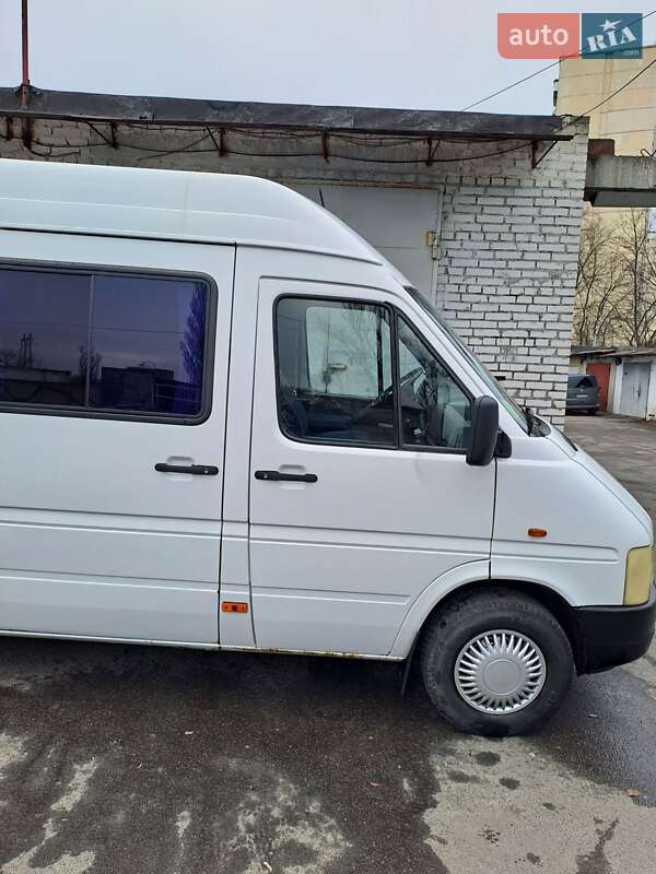Приміський автобус Volkswagen LT 2004 в Києві