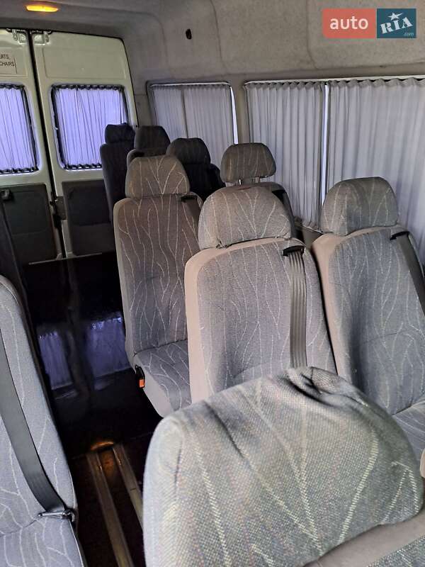 Приміський автобус Volkswagen LT 2004 в Києві