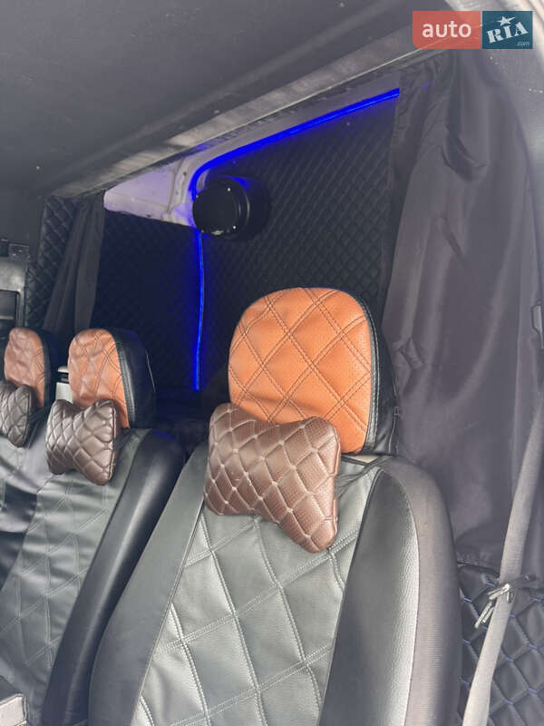 Грузовой фургон Volkswagen LT 1998 в Ивано-Франковске