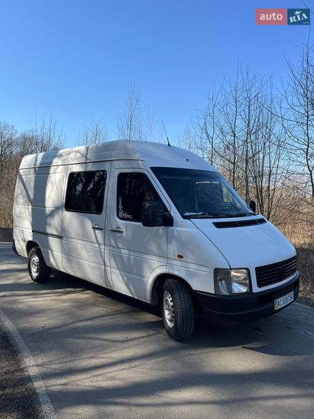 Грузовой фургон Volkswagen LT 2004 в Луцке