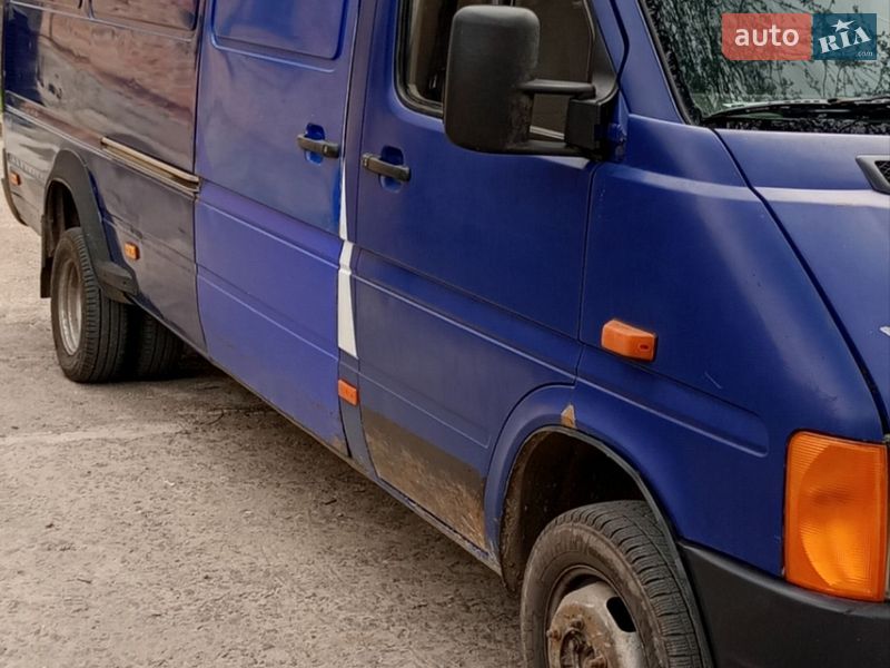 Грузовой фургон Volkswagen LT 1998 в Ровно