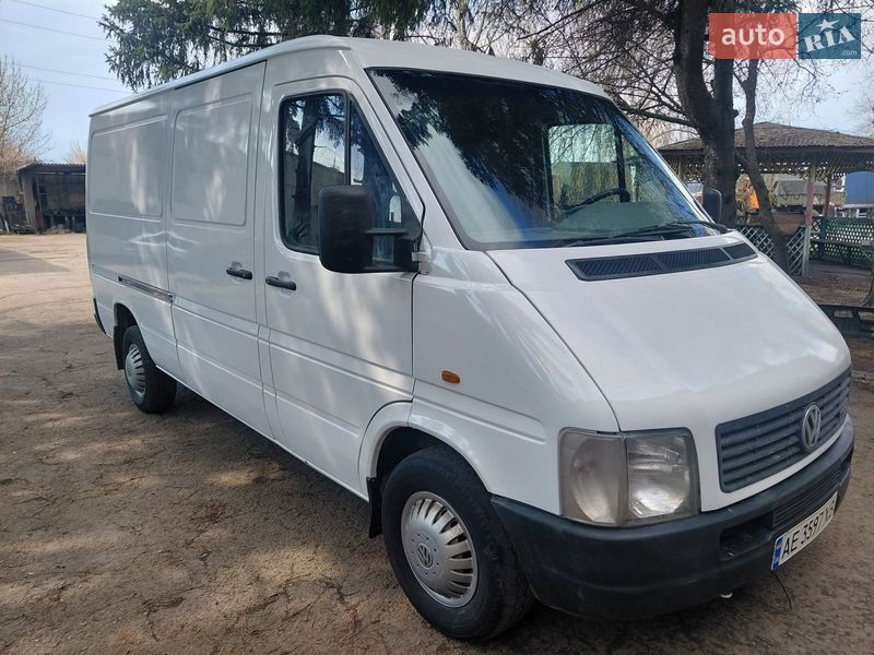 Вантажний фургон Volkswagen LT 2004 в Жовтих Водах
