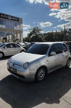 Хэтчбек Volkswagen Lupo 2000 в 