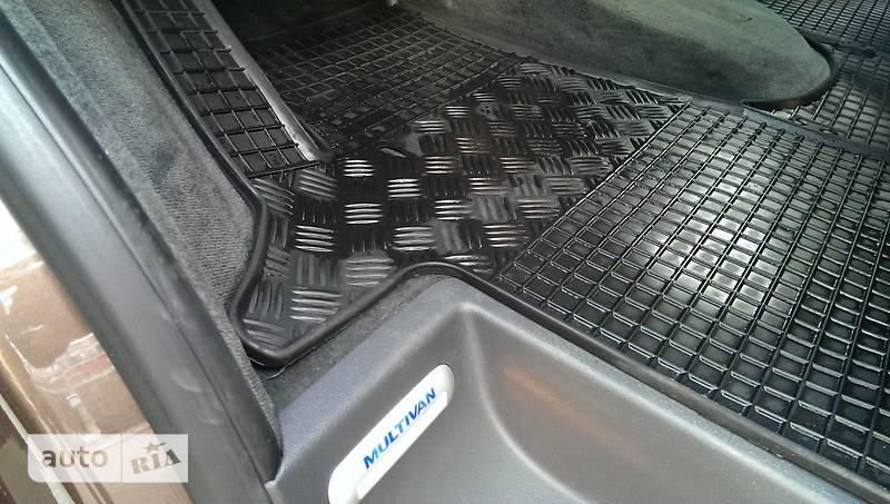 Минивэн Volkswagen Multivan 2012 в Киеве