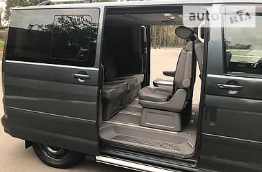 Минивэн Volkswagen Multivan 2006 в Буче