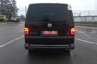 Мінівен Volkswagen Multivan 2015 в Києві