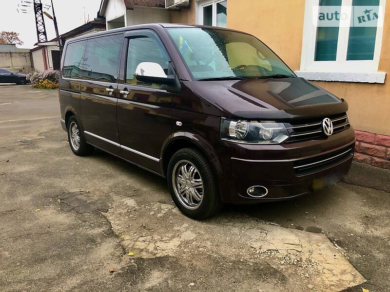 Мінівен Volkswagen Multivan 2011 в Києві
