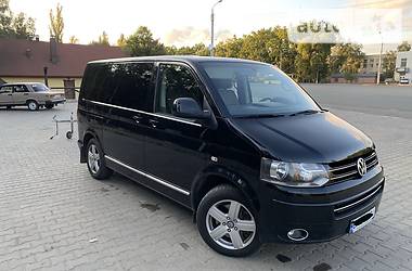 Мінівен Volkswagen Multivan 2010 в 