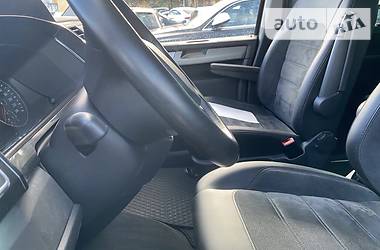 Мінівен Volkswagen Multivan 2018 в 