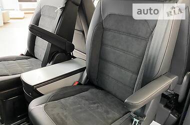 Мінівен Volkswagen Multivan 2019 в 