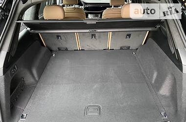 Мінівен Volkswagen Multivan 2019 в 