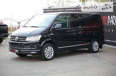 Мінівен Volkswagen Multivan 2017 в 