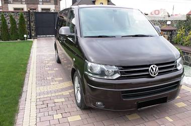Минивэн Volkswagen Multivan 2010 в 