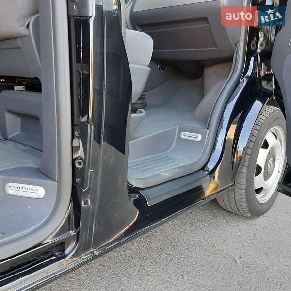 Минивэн Volkswagen Multivan 2009 в Ужгороде