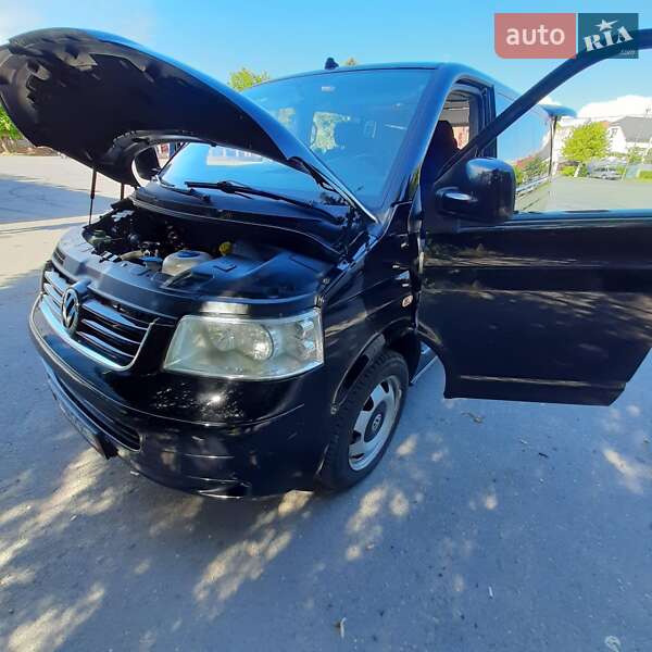 Минивэн Volkswagen Multivan 2009 в Ужгороде