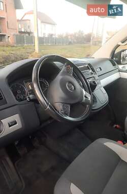 Минивэн Volkswagen Multivan 2013 в Львове