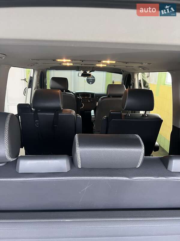 Минивэн Volkswagen Multivan 2013 в Киеве