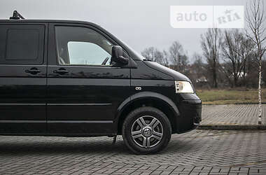 Минивэн Volkswagen Multivan 2008 в Дрогобыче