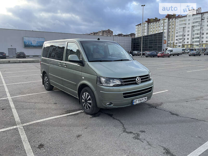 Минивэн Volkswagen Multivan 2004 в Ивано-Франковске фото 9 Минивэн Volkswagen Multivan 2004 в Ивано-Франковске