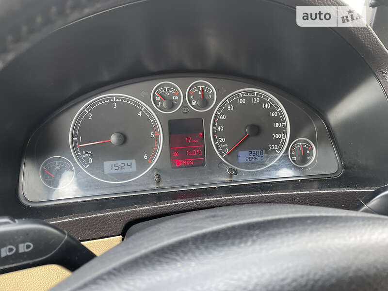 Минивэн Volkswagen Multivan 2004 в Ивано-Франковске фото 32 Минивэн Volkswagen Multivan 2004 в Ивано-Франковске