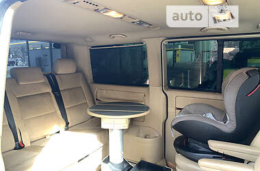 Минивэн Volkswagen Multivan 2006 в 