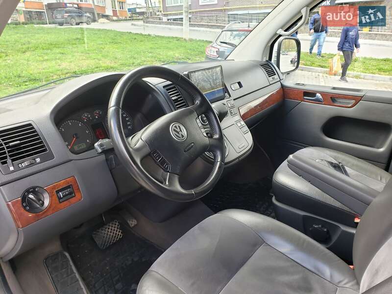 Мінівен Volkswagen Multivan 2008 в Хмельницькому