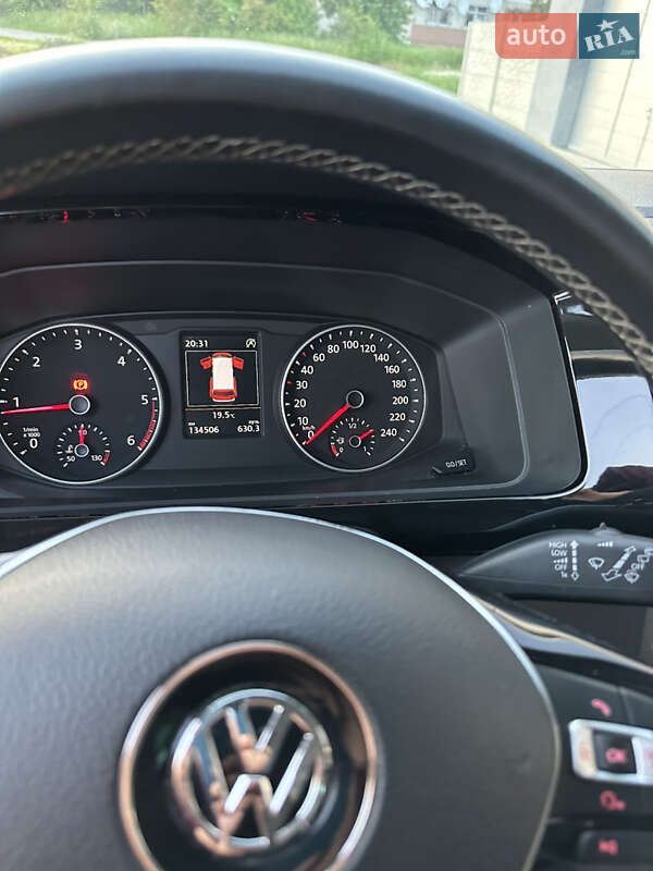 Минивэн Volkswagen Multivan 2015 в Харькове