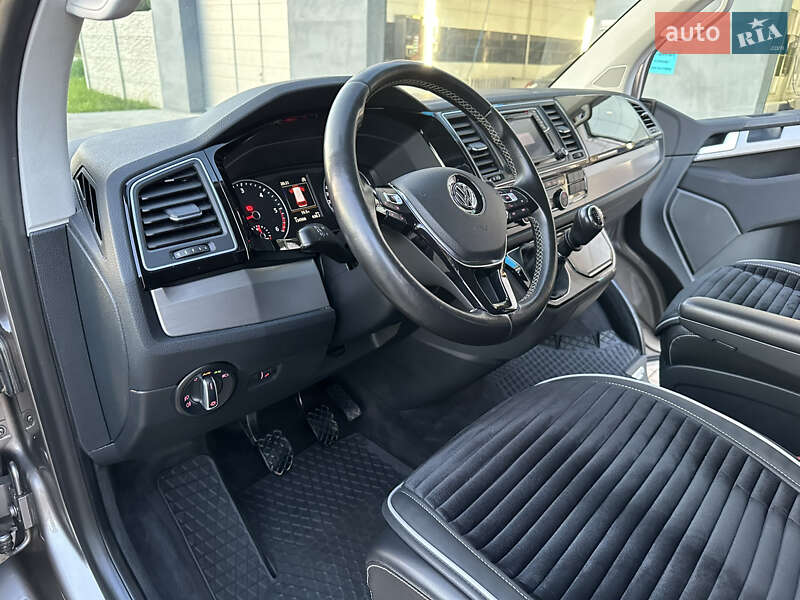Минивэн Volkswagen Multivan 2015 в Харькове