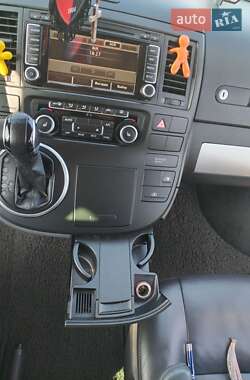 Минивэн Volkswagen Multivan 2012 в 